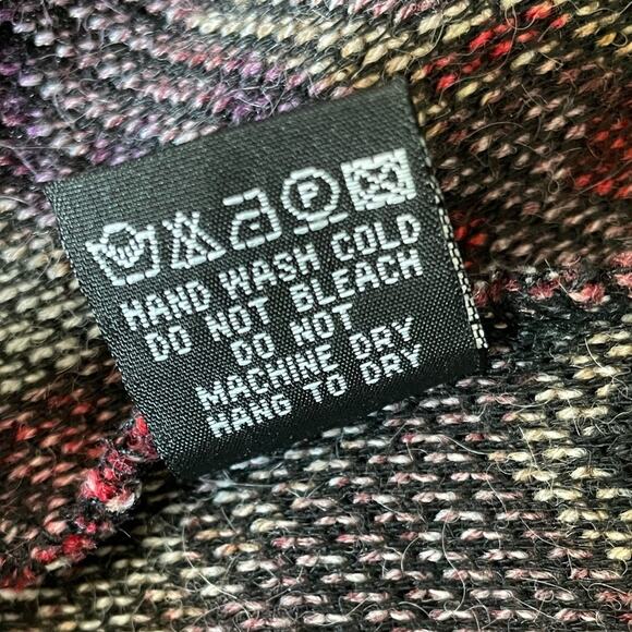 Angie Red Geometric Print Knit Dress size Medium - Picture 6 of 8